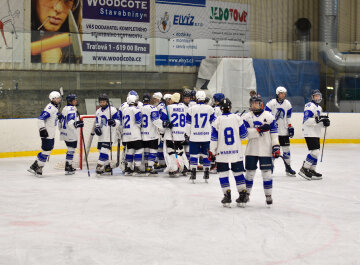 Černý víkend pro Warriors...